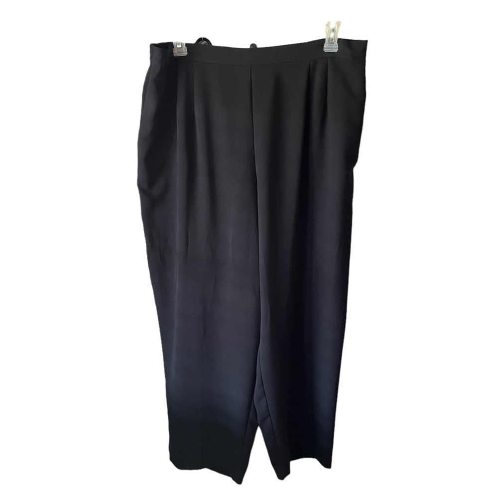 Maggie McNaughton Women’s Plus Size Capris